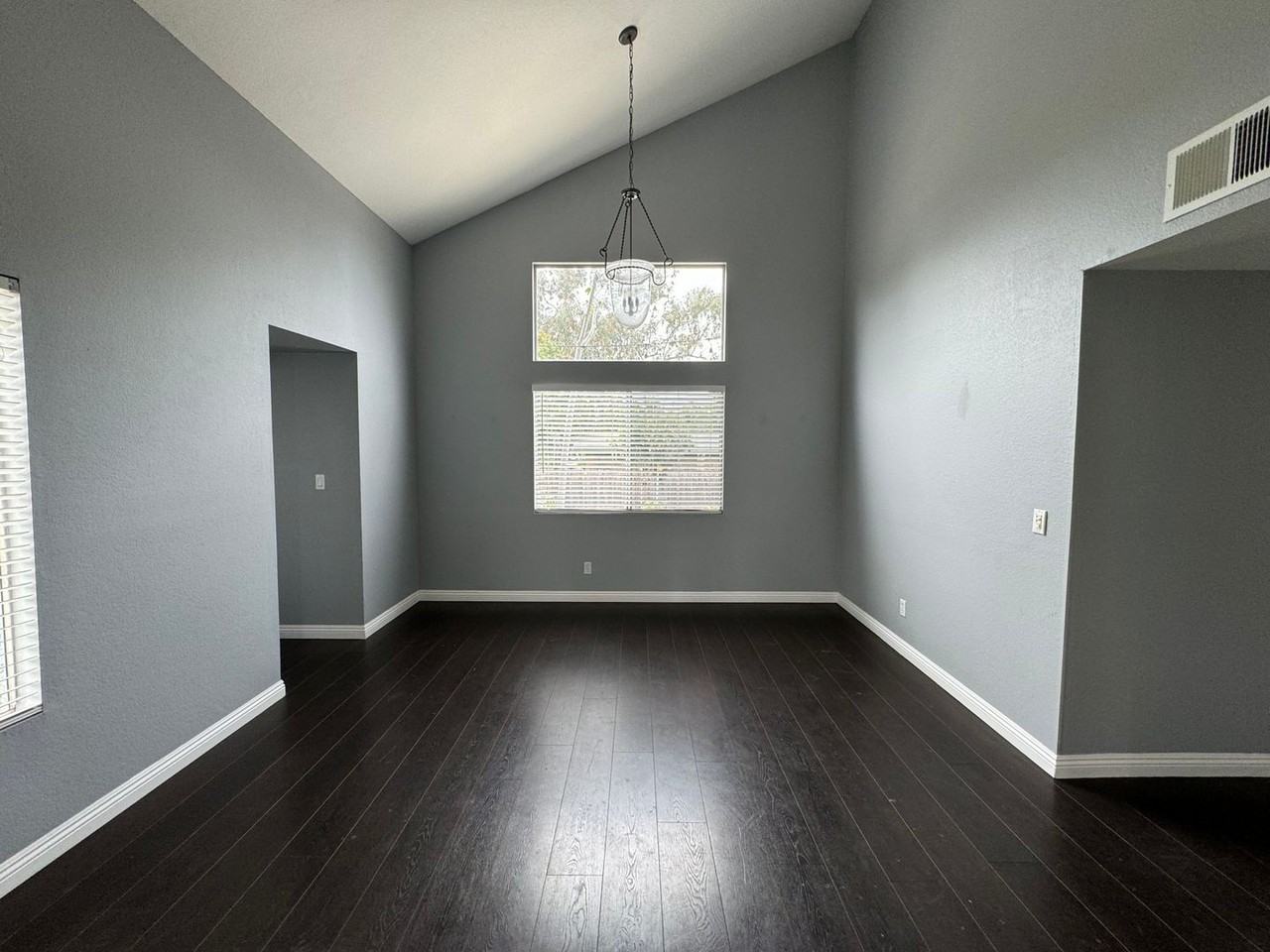 466 Weisser Way - Photo 5 of 27