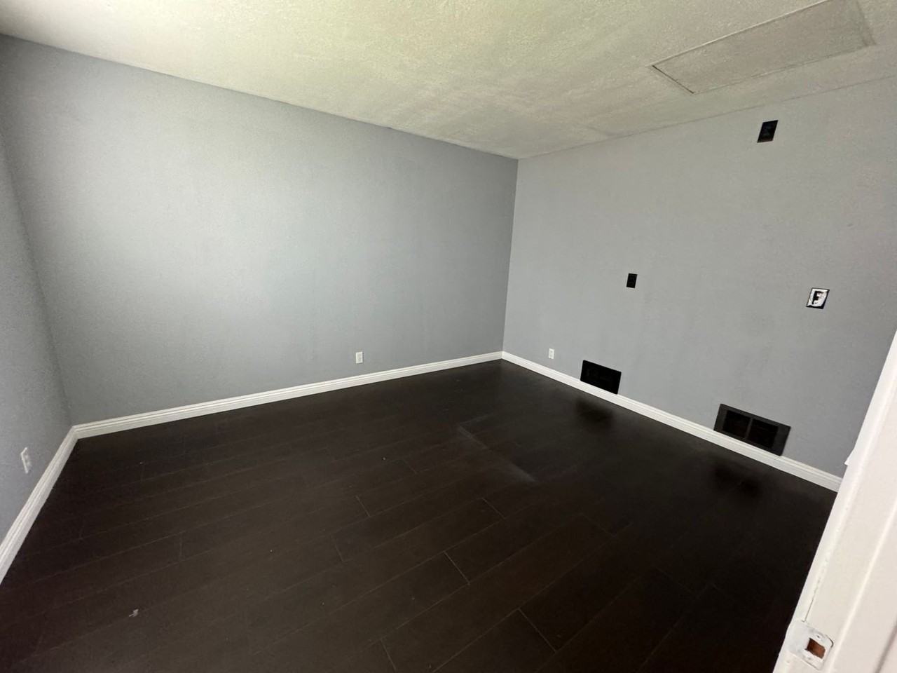 466 Weisser Way - Photo 6 of 27