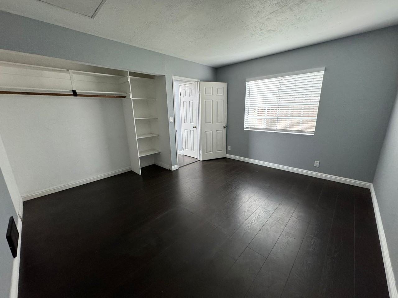 466 Weisser Way - Photo 7 of 27