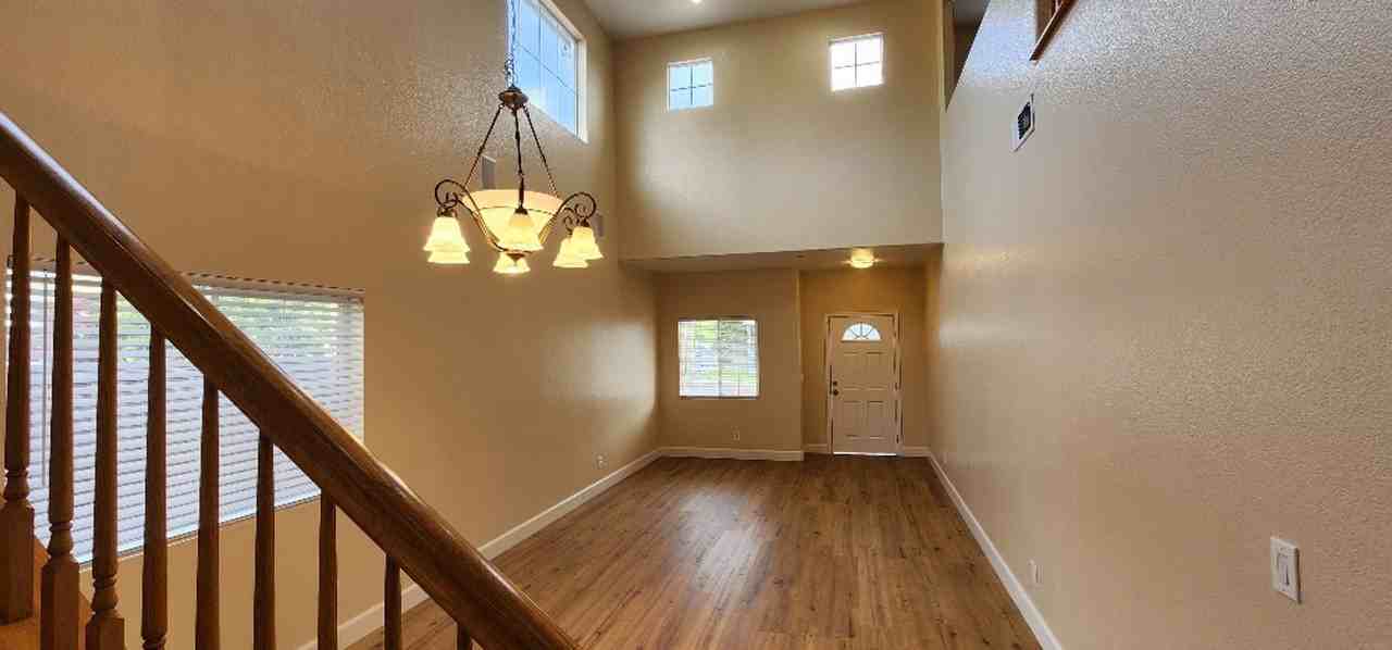 2 Michael Ln - Photo 3 of 30