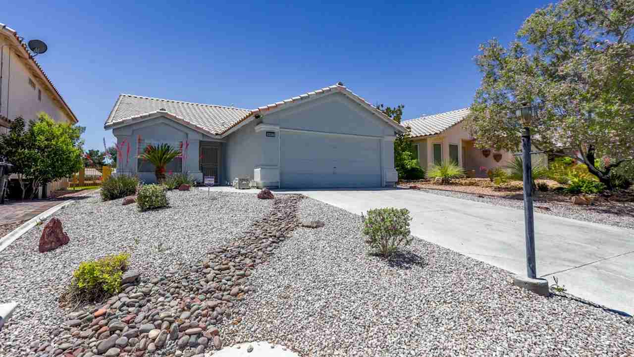 4921 Cedar Lawn Way - Photo 2 of 33