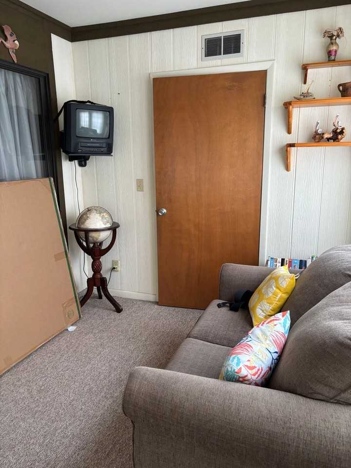 37819 Alissa Dr - Photo 3 of 19