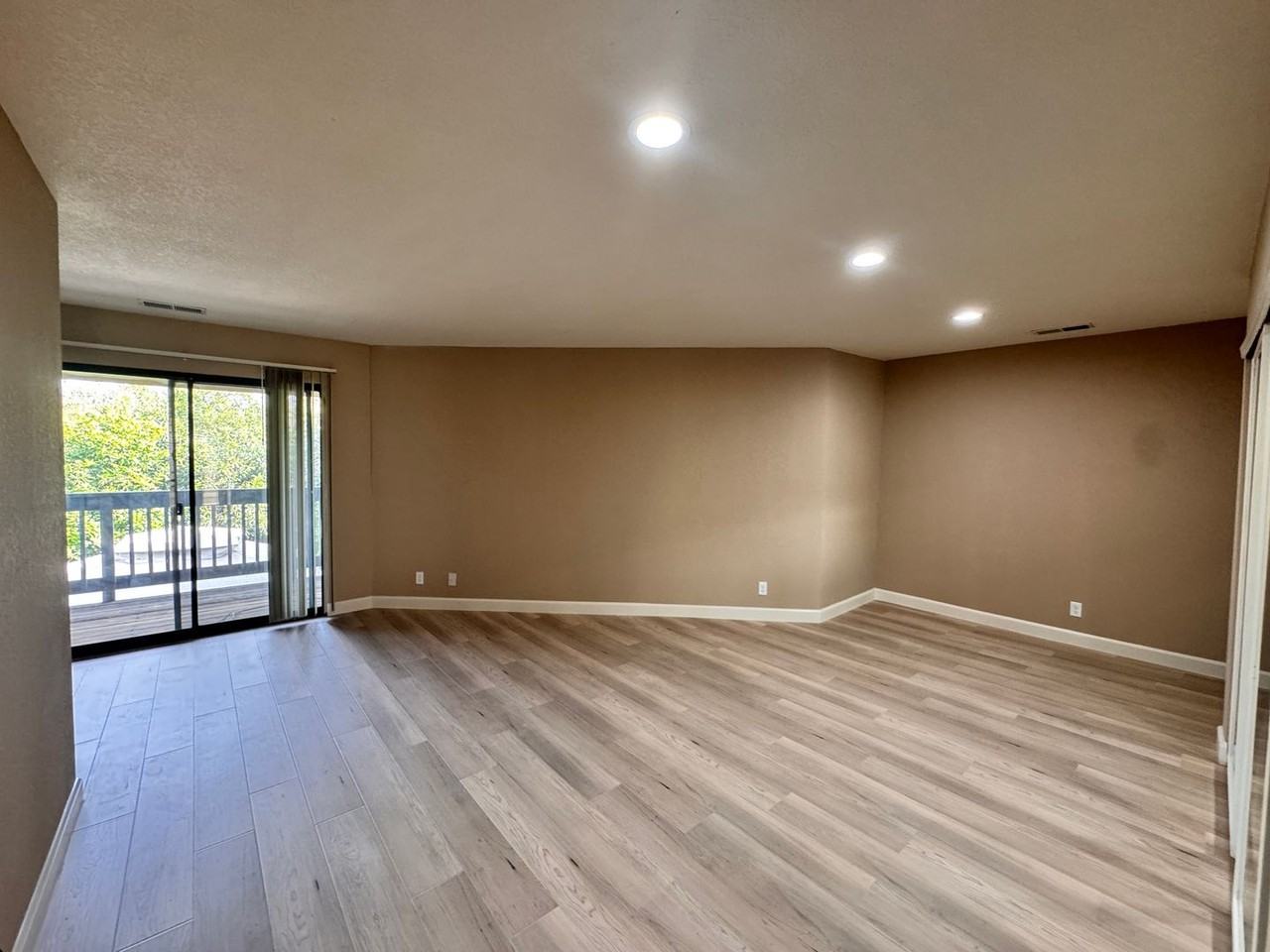 38776 Crane Ter - Photo 4 of 15