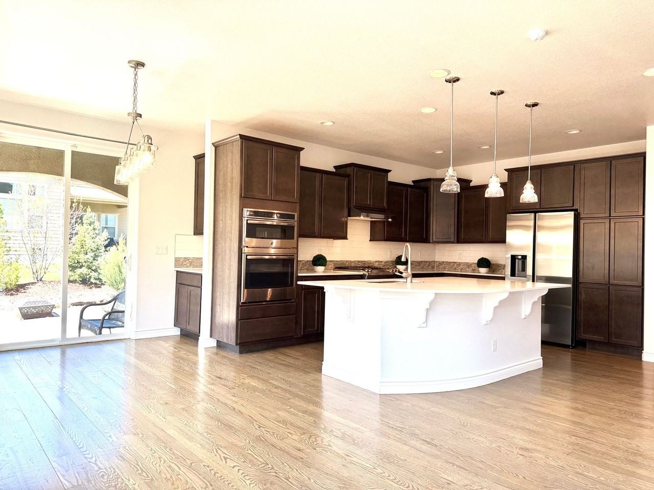 5620 Cubbage Dr - Photo 3 of 36