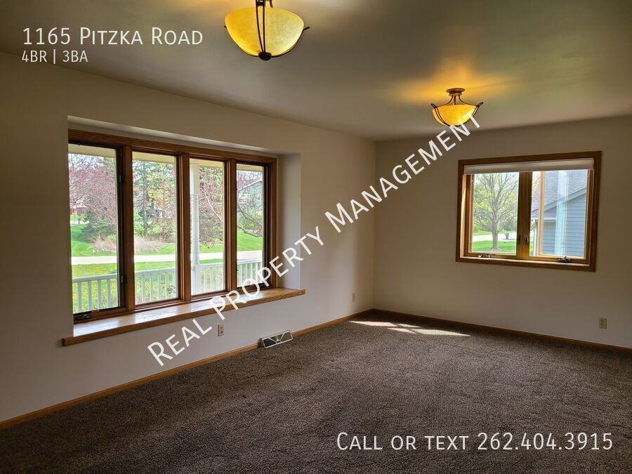 1165 Pitzka Rd - Photo 2 of 27