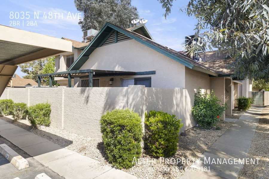 8035 N 48th Ave - Photo 4 of 29