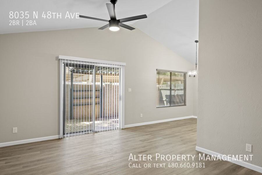 8035 N 48th Ave - Photo 5 of 29