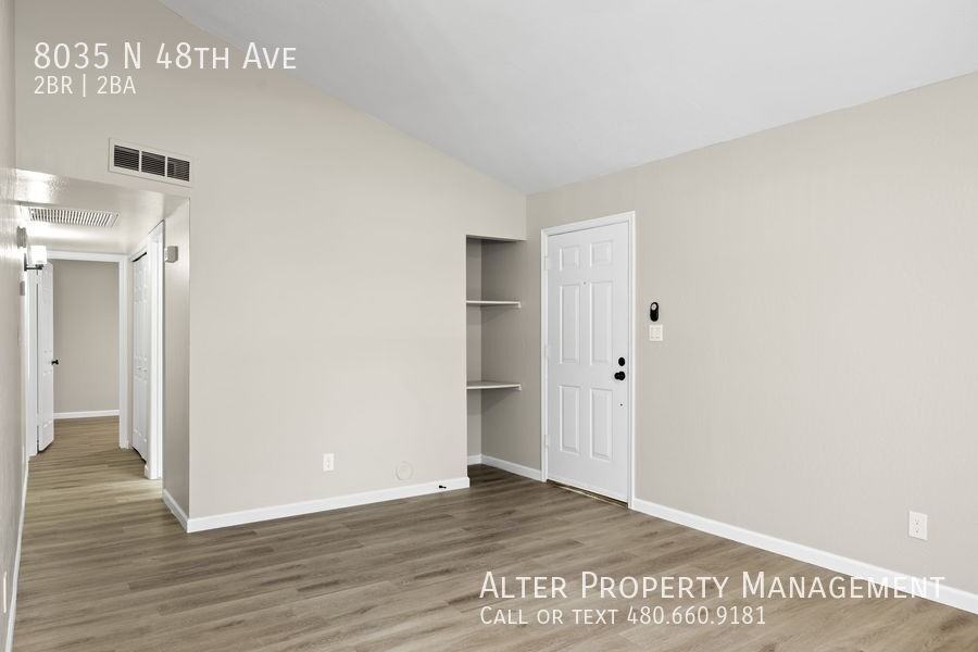 8035 N 48th Ave - Photo 6 of 29