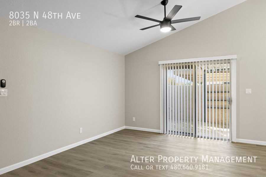 8035 N 48th Ave - Photo 7 of 29