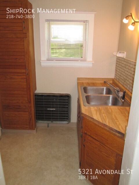 5321 Avondale St - Photo 6 of 8