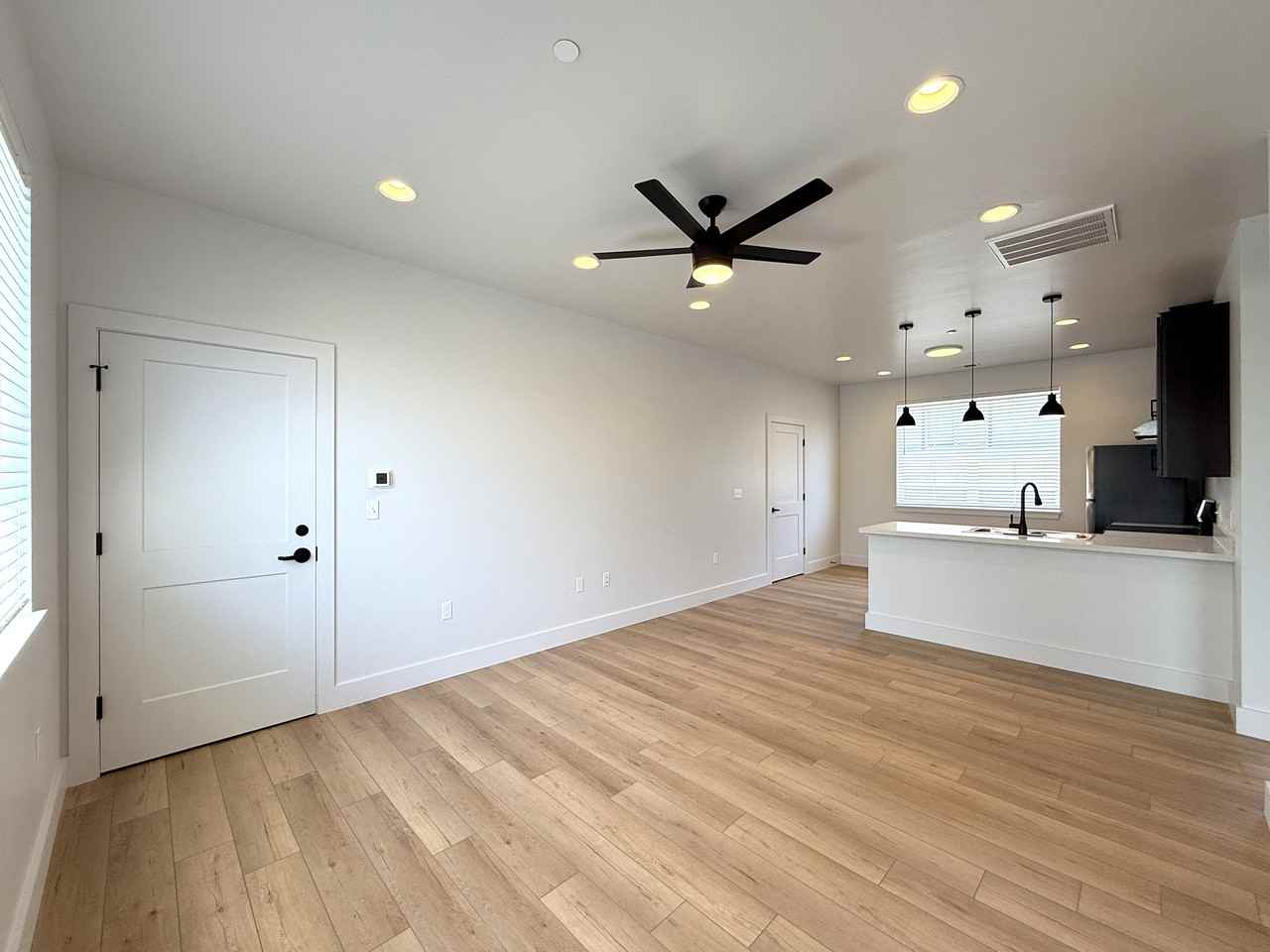 719 W Buhne St #3 - Photo 2 of 21