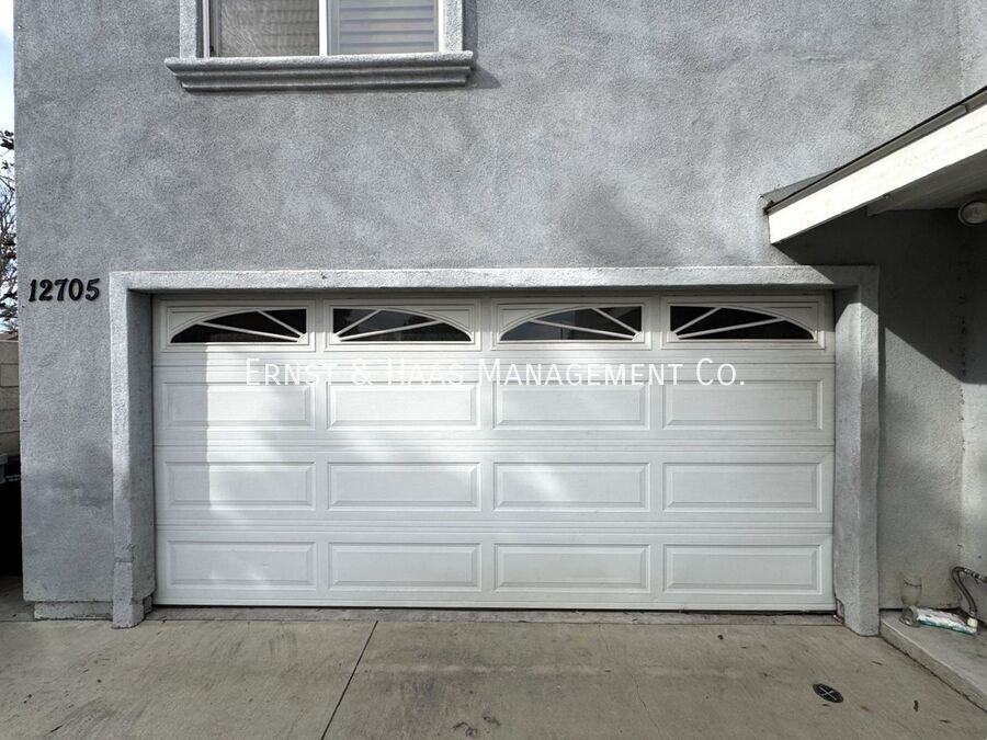 12705 Waldorf Dr - Photo 3 of 30
