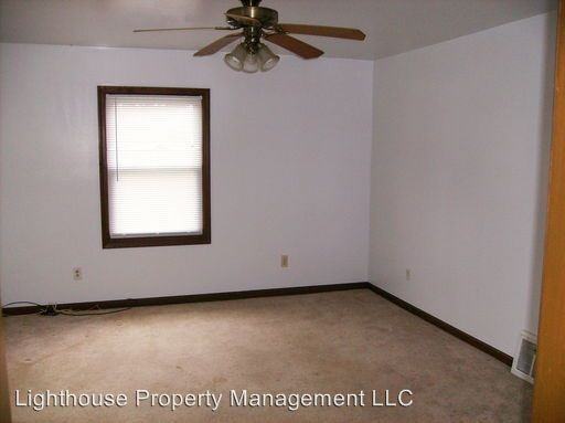 4793 Garfield St - Photo 3 of 8