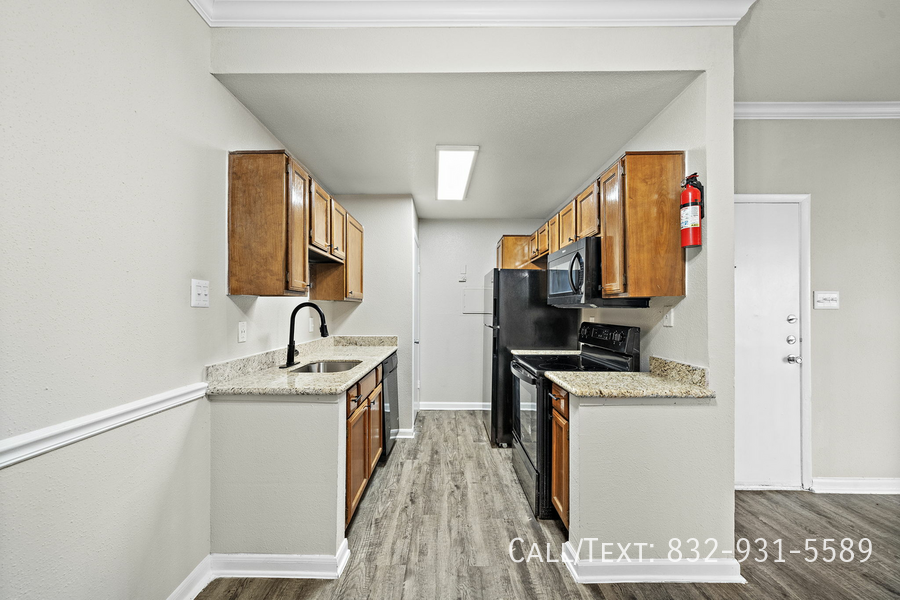 N Gessner Rd #AAW1 - Photo 3 of 10