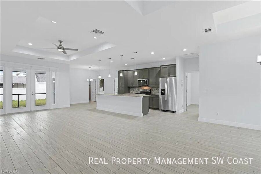 4575 Catalina Ln - Photo 5 of 39