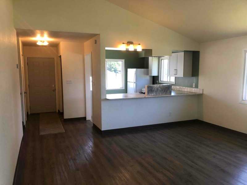 3 Christopher Dr - Photo 3 of 10