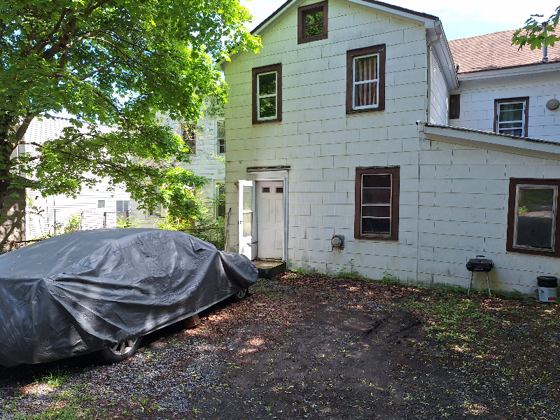 87 W Pierpont St #1 - Photo 3 of 16