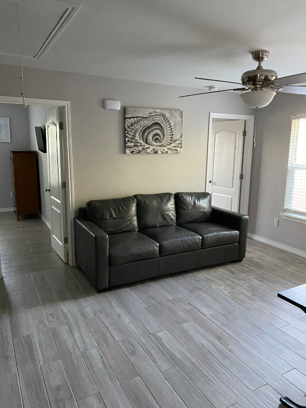 1825 W Deberry Ave - Photo 2 of 10