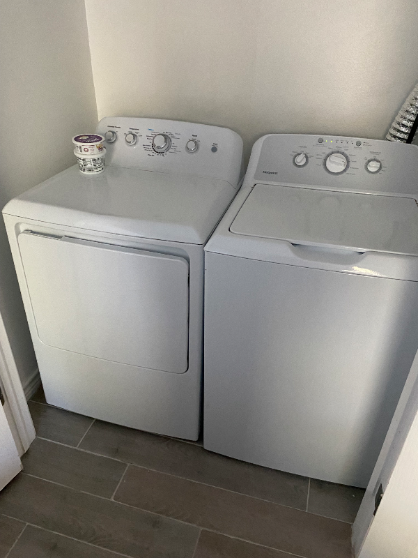 1825 W Deberry Ave - Photo 3 of 10