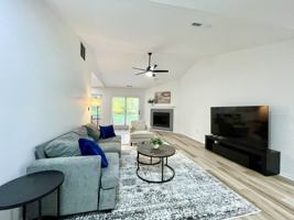 featured image of 3210 Oak Lawn Drive