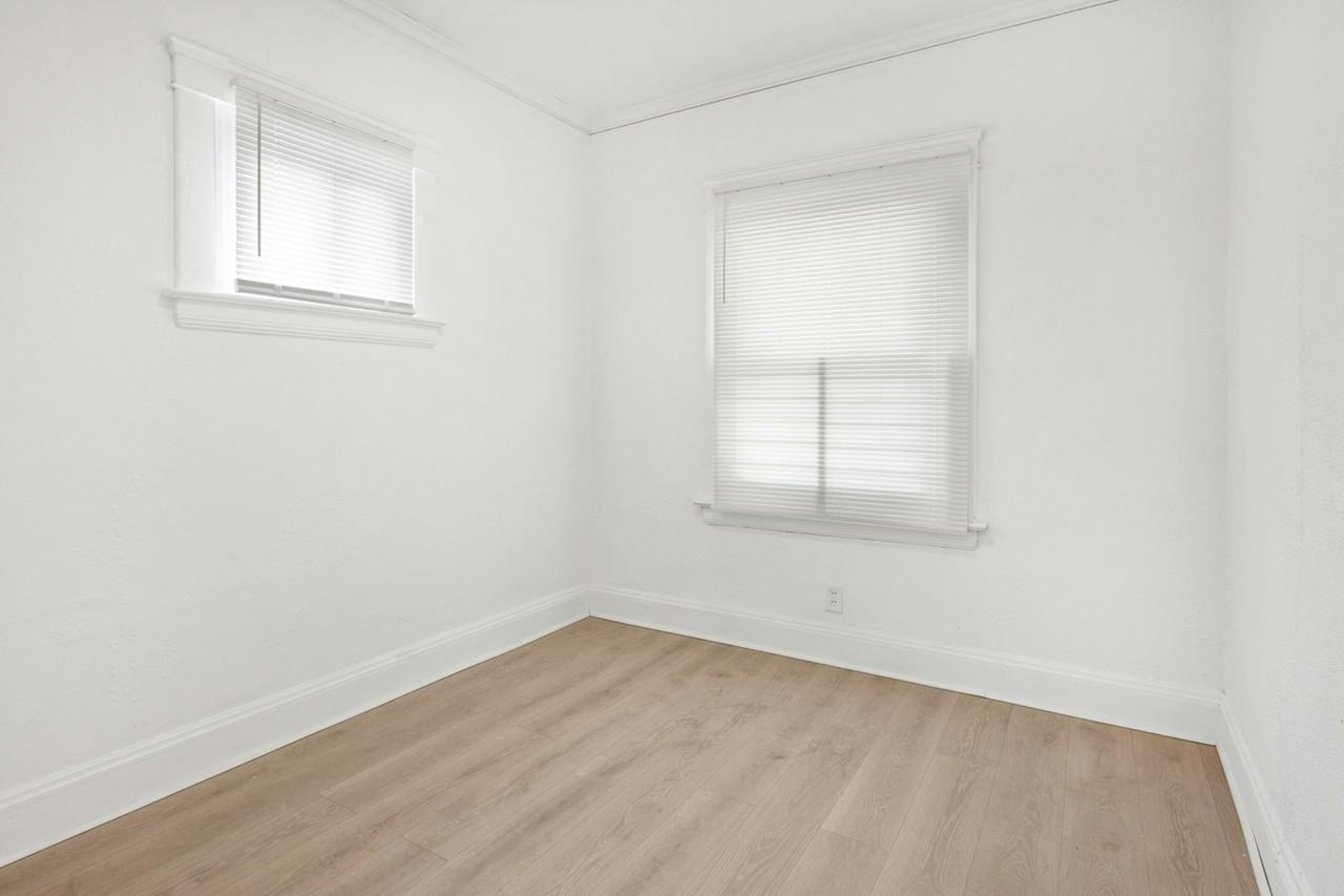 10413 Mount Auburn Avenue, Unit A - Photo 6 of 16