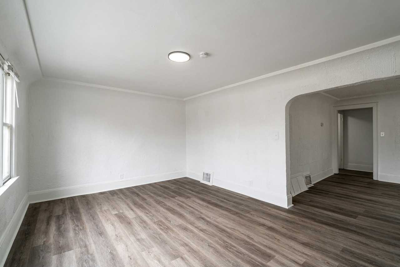 3180 North 15th Street, Unit B - Photo 3 of 20