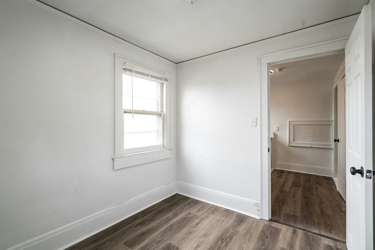 3180 North 15th Street, Unit B - Photo 4 of 20