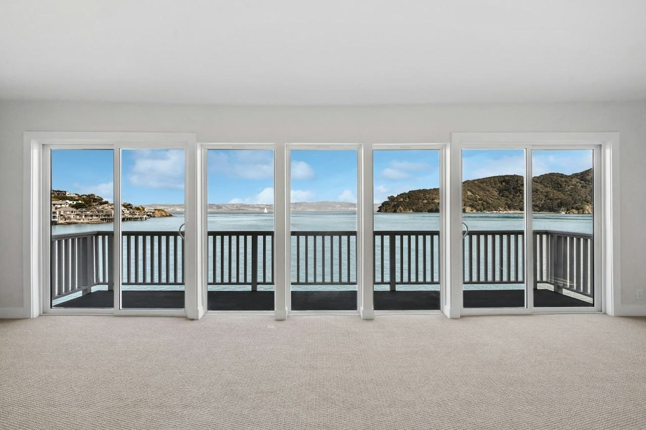 2038 Paradise Drive, Unit 2 - Photo 3 of 16