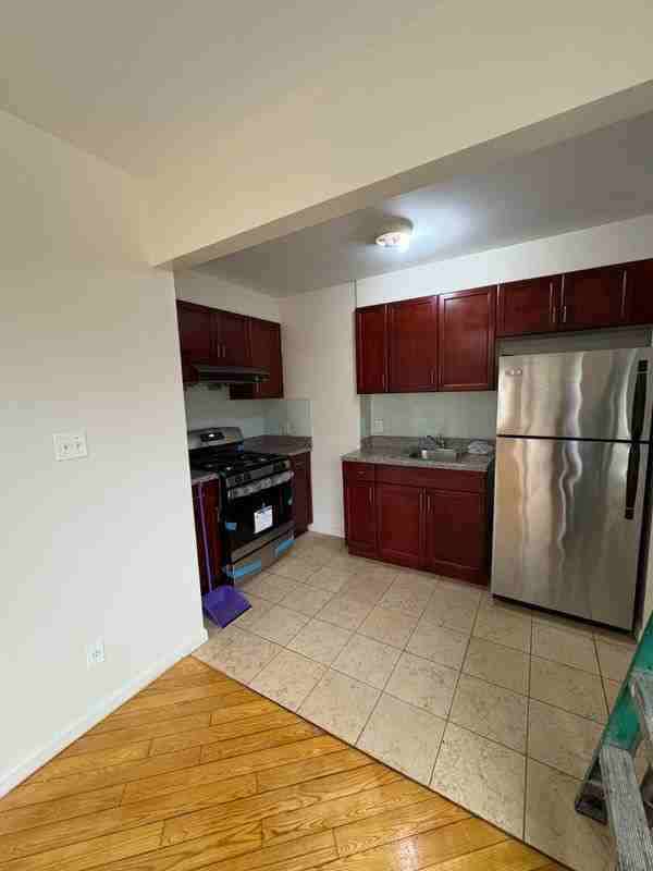 10223 Horace Harding Expy ##3a - Photo 2 of 7