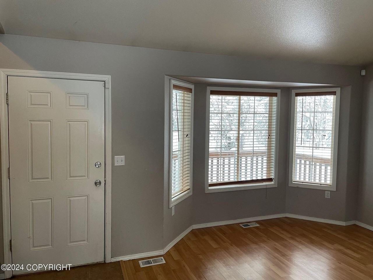 741 S Bettina Way - Photo 5 of 28