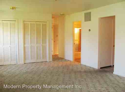 145 Newcastle St - Photo 2 of 8