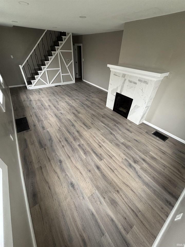 604 Mckinnie Ave - Photo 5 of 6