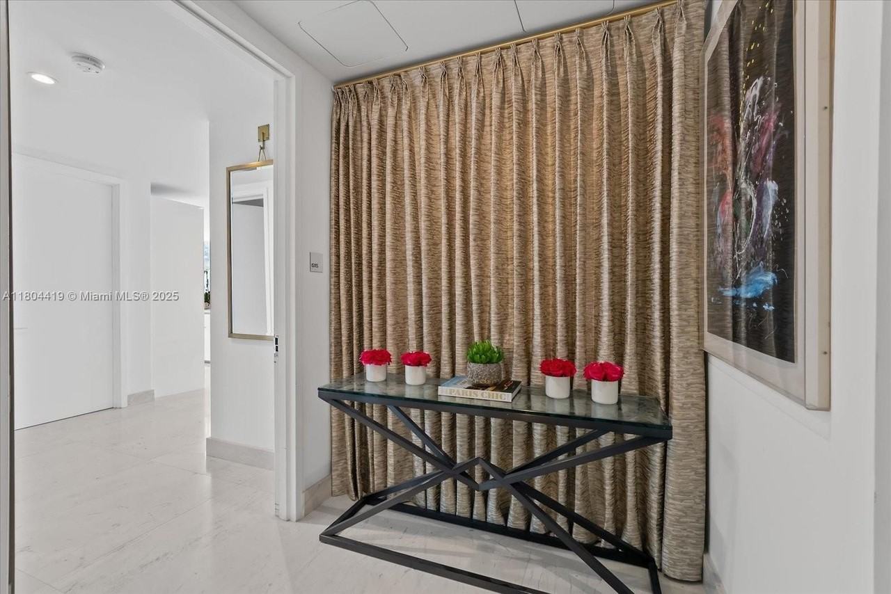 10201 Collins Ave #511 - Photo 6 of 21