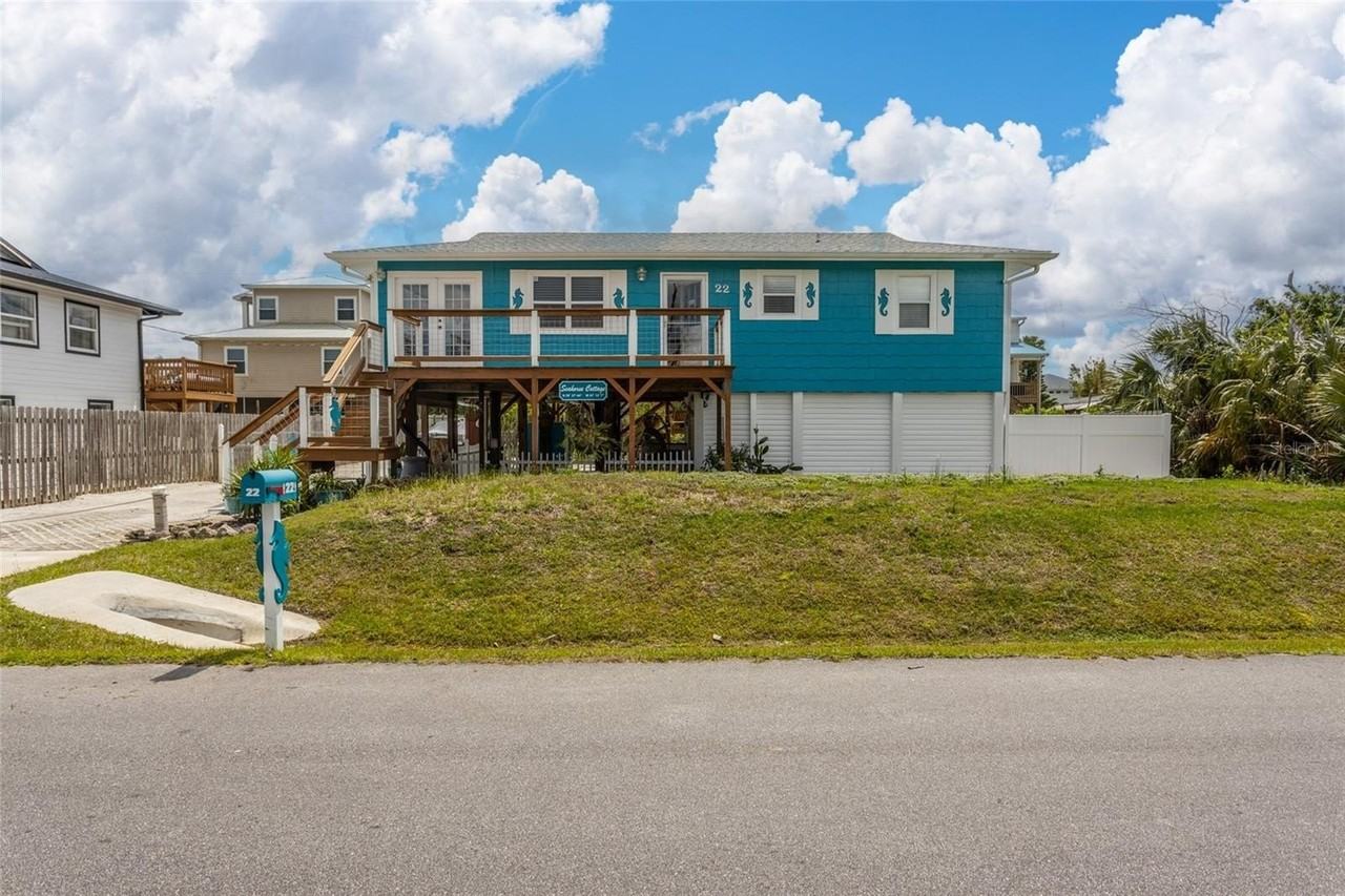 22 Atlantic Dr - Photo 2 of 32