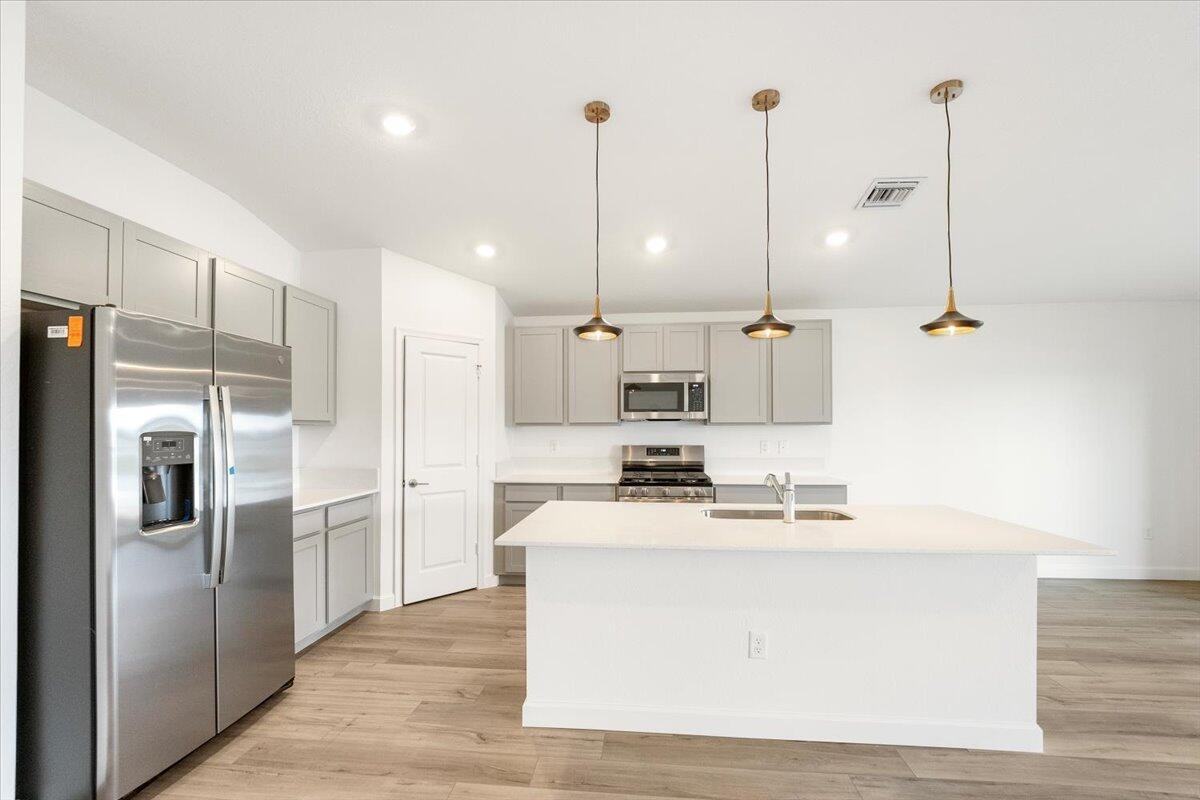 6362 Nw Windwood Way - Photo 5 of 8