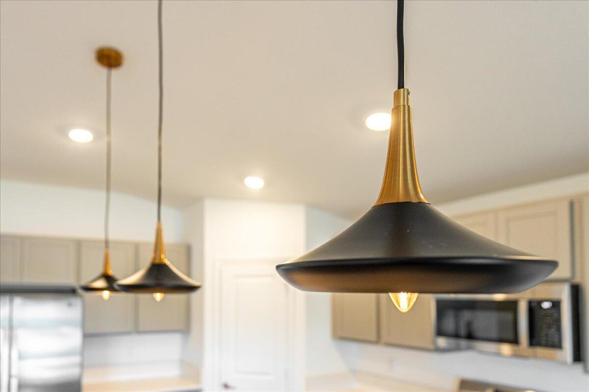 6362 Nw Windwood Way - Photo 6 of 8