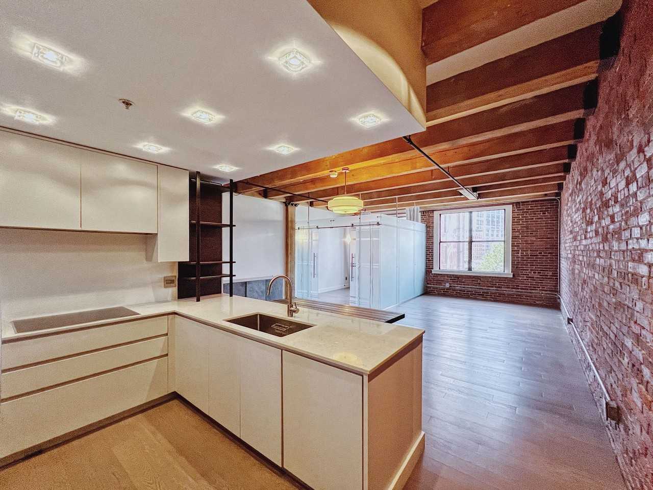 33 Sleeper St #403 - Photo 4 of 8