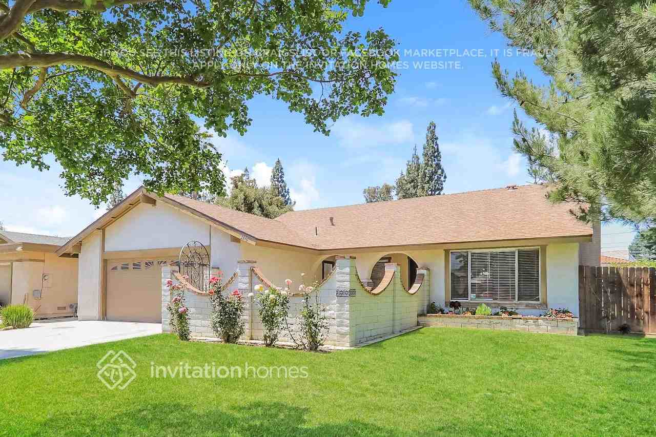 4490 Jones Ave - Photo 3 of 17