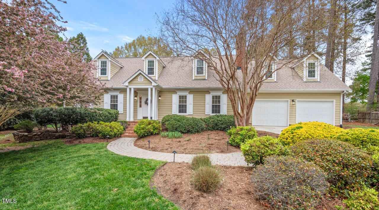 8 Bryncastle Ct - Photo 2 of 19