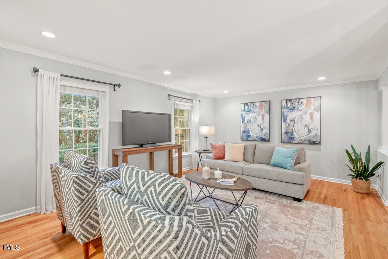 8 Bryncastle Ct - Photo 6 of 19