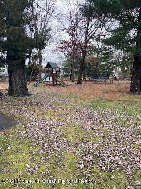 422 Lake Ave - Photo 5 of 7