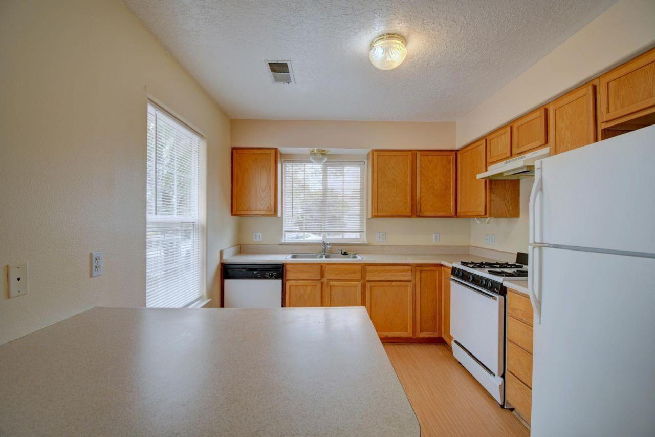 7216 Eagle View Ave Ne - Photo 2 of 15