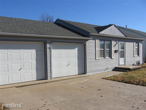 222 Baughman Ave - Photo 2 of 17