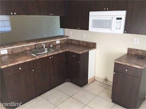 2348 NW 14th Ct - Photo 2 of 6