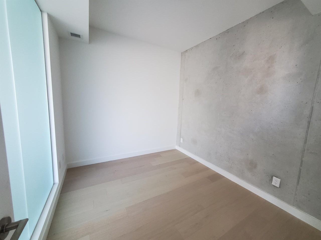 Eighty One Wellesley #11563 - Photo 3 of 11