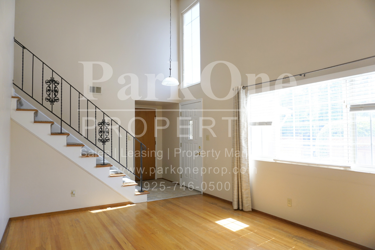 2119 Norse Dr - Photo 4 of 16