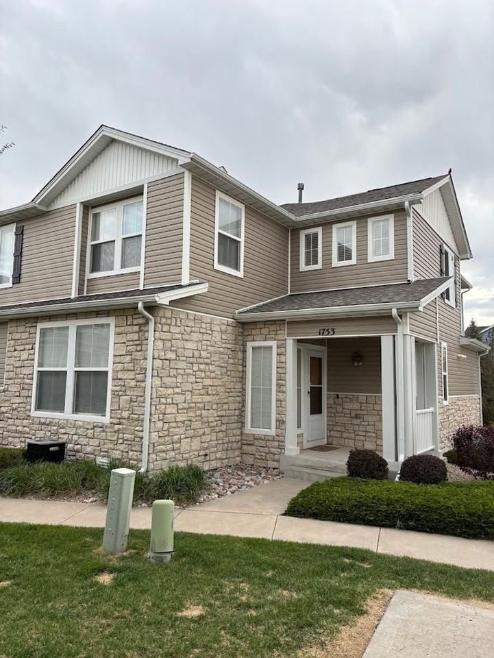 1753 Reilly Grv - Photo 2 of 23