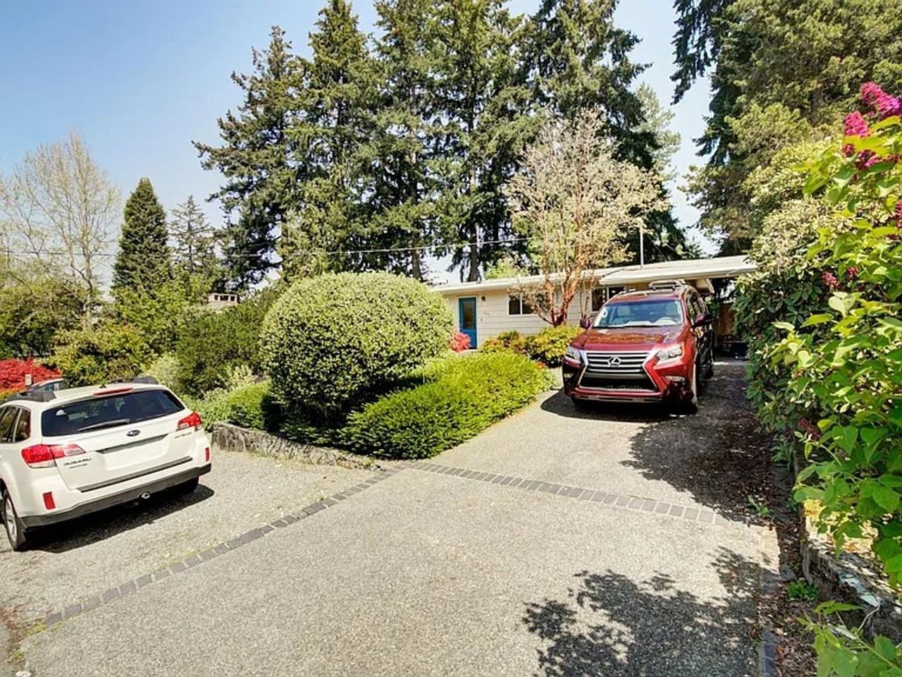 4042 90th Ave Se - Photo 3 of 18