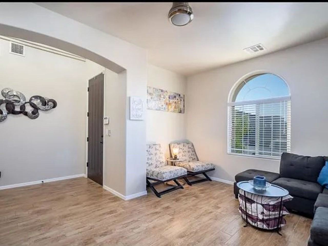 1088 Jade Hill Ave - Photo 2 of 12