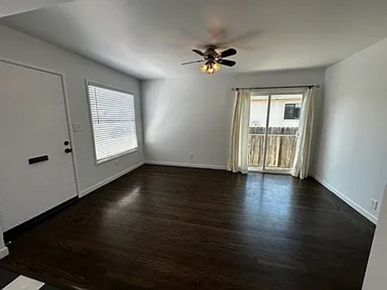 1221 145th Ave - Photo 2 of 9